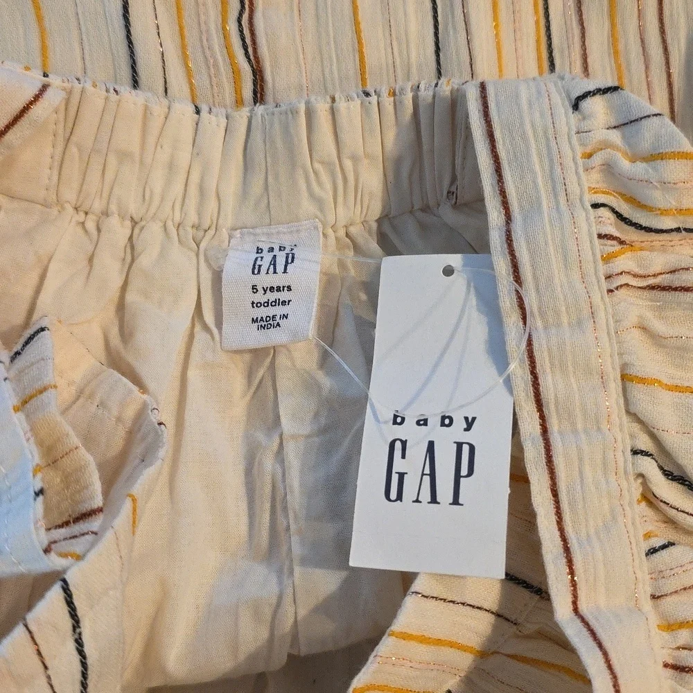 GAP- Blue and White Pleated Sundress with Flutter Sleeves. NWT! Size 5T!
